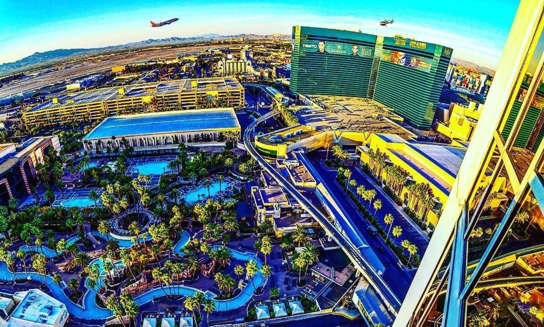 Lucky Gem Penthouse & Luxury Suites At Signature Resort, Balcony Strip View 2605 Las Vegas Bagian luar foto